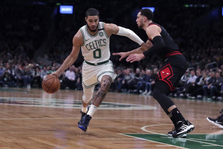 与全能中场 与全能中场