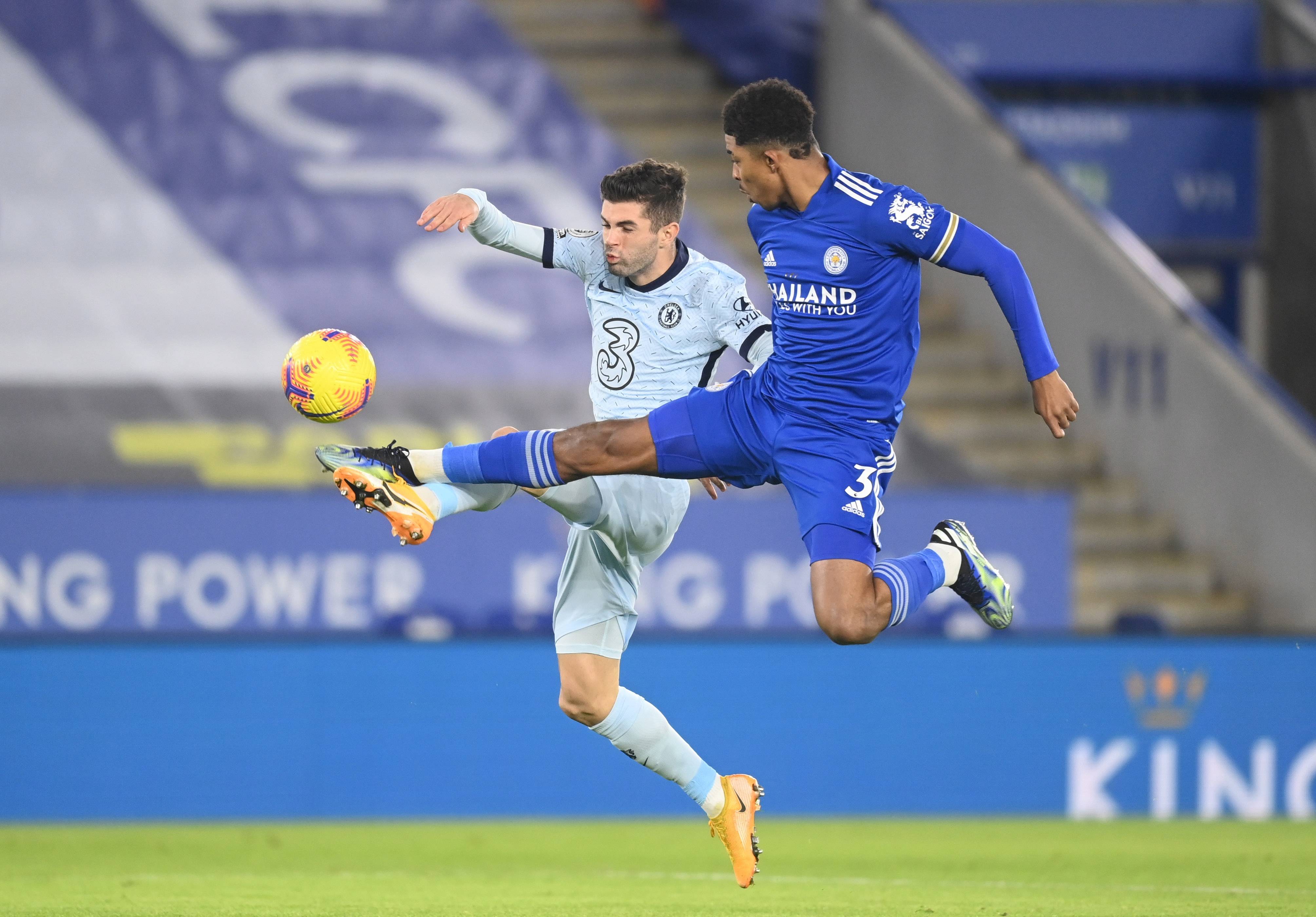 站位间距的 站位间距的